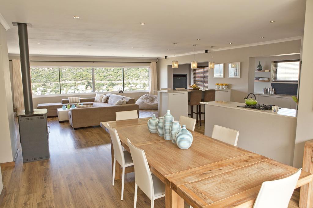 Whale Bay Villa Fish Hoek Ruang foto